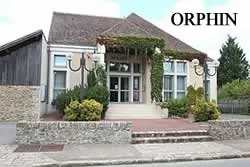 epaviste à proximité de Orphin (78125)