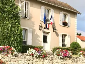 epaviste à proximité de Saint-Rémy-l'Honoré (78690)